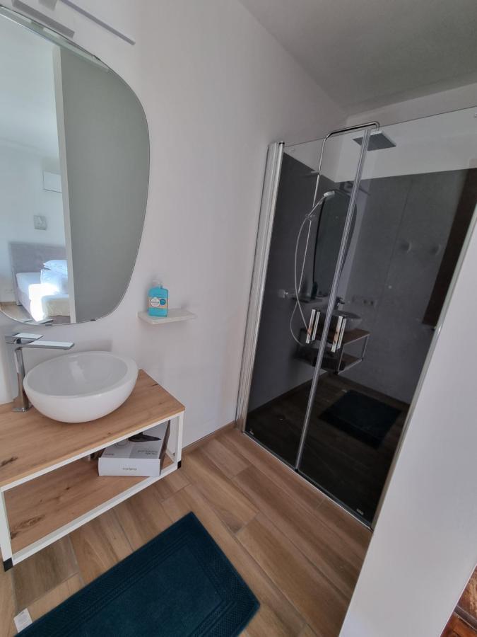 Cerf, Ouvre-Moi B&B Рошфор Экстерьер фото